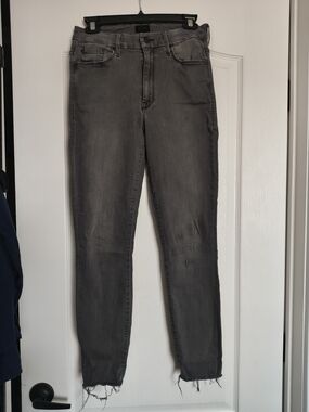 MOTHER Women’s Charcoal Skinny Jeans